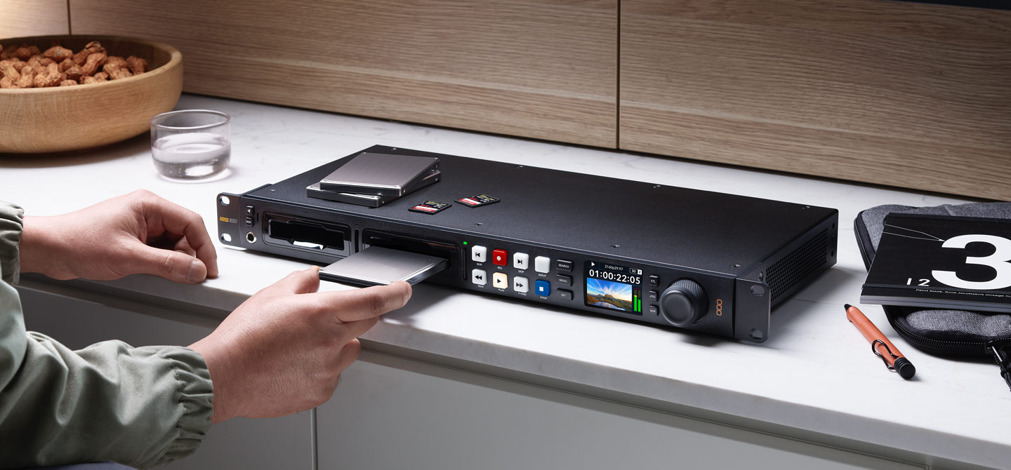 Blackmagic HyperDeck Studio 4K Pro