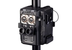 SWIT TD-R210S | Adapter do zasilania V-lock 24/48V