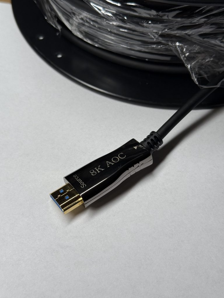Kabel światłowodowy HDMI 8K 2.1v 48G AOC, 8K@60Hz 50m na Bębnie Adam Hall 3 STAR CD 042
