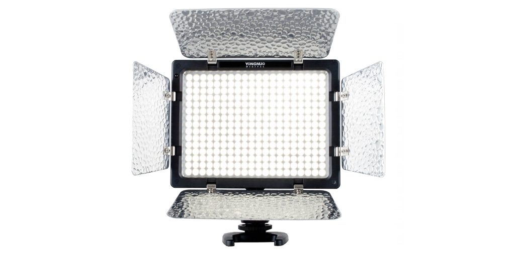 Lampa LED Yongnuo YN300 III - WB (3200 K - 5500 K)