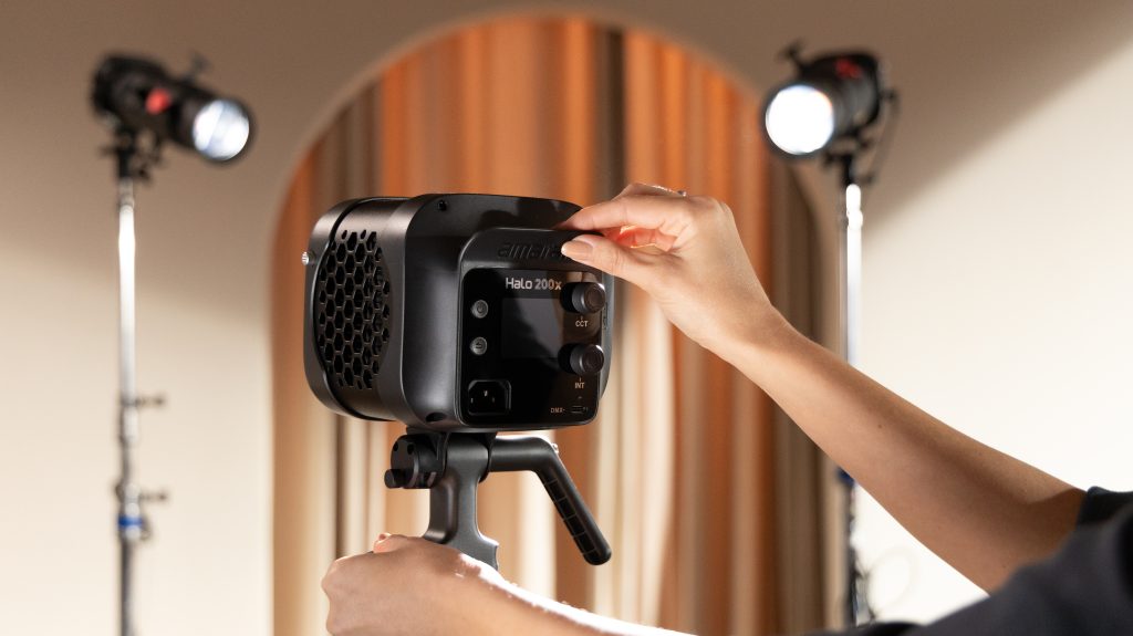 Amaran Lampa LED Halo 200x