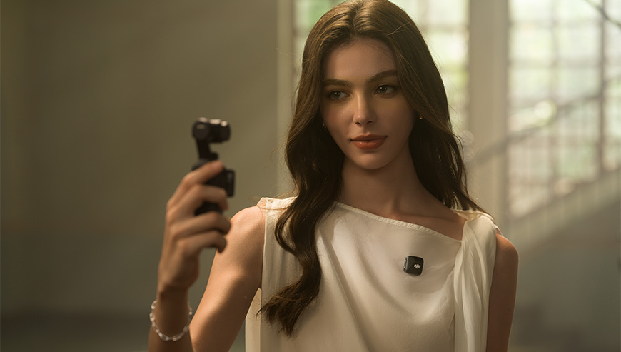 DJI Osmo Pocket 4 Creator Combo